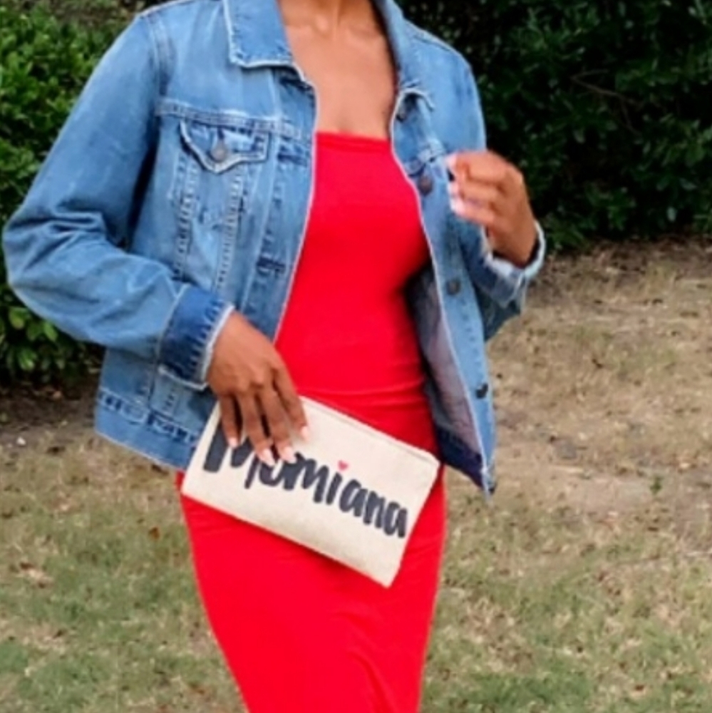 Textured Linen Wristlet (Dimensions: 9 X 5 3/4)